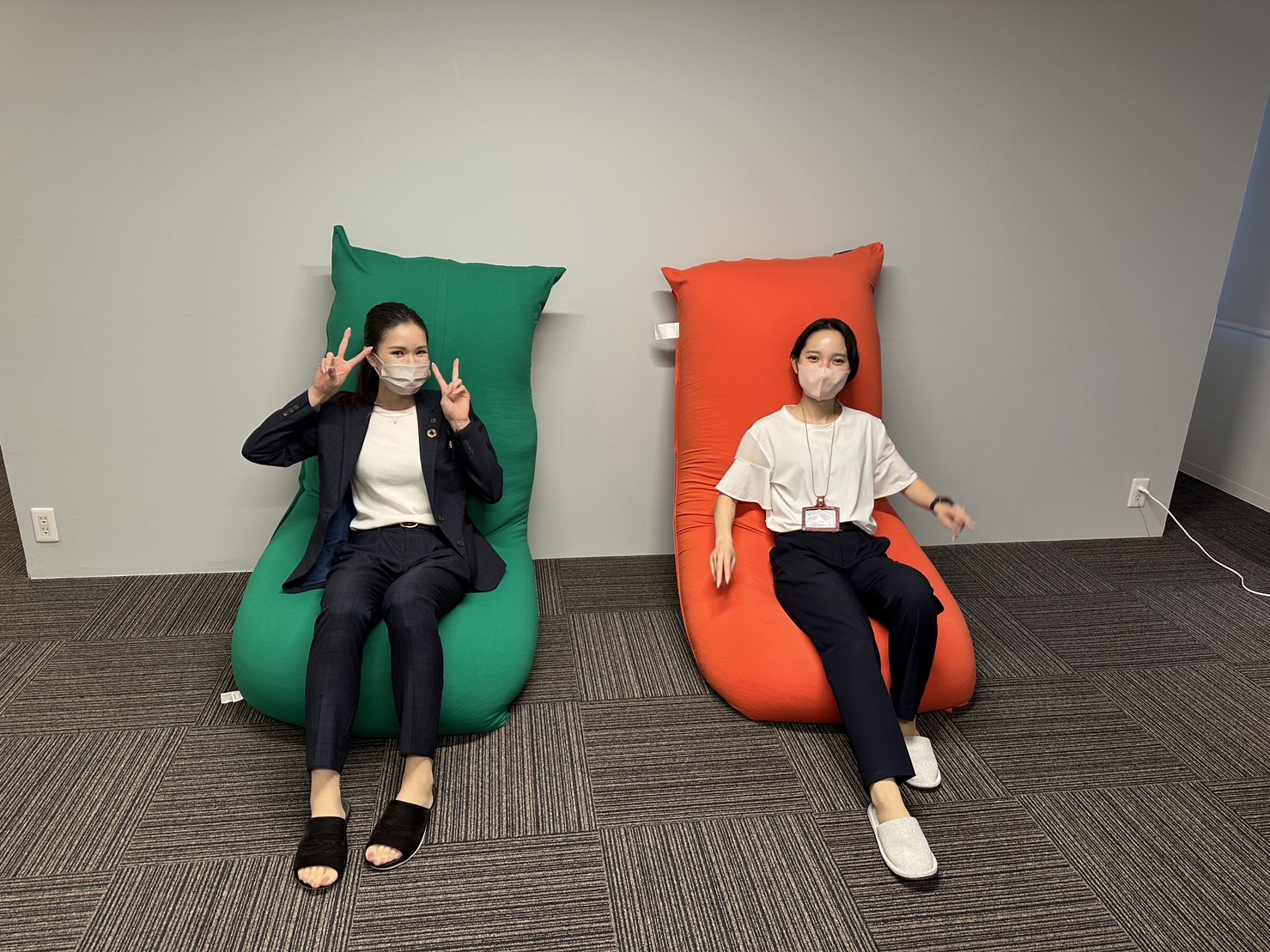 癒し ️【くつろぎの空間コミュニティルーム】Yogibo導入🍀 - NineGroup